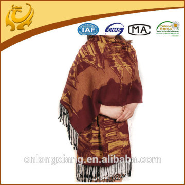 Jacquard en soie avec foulards pashmina en gomme